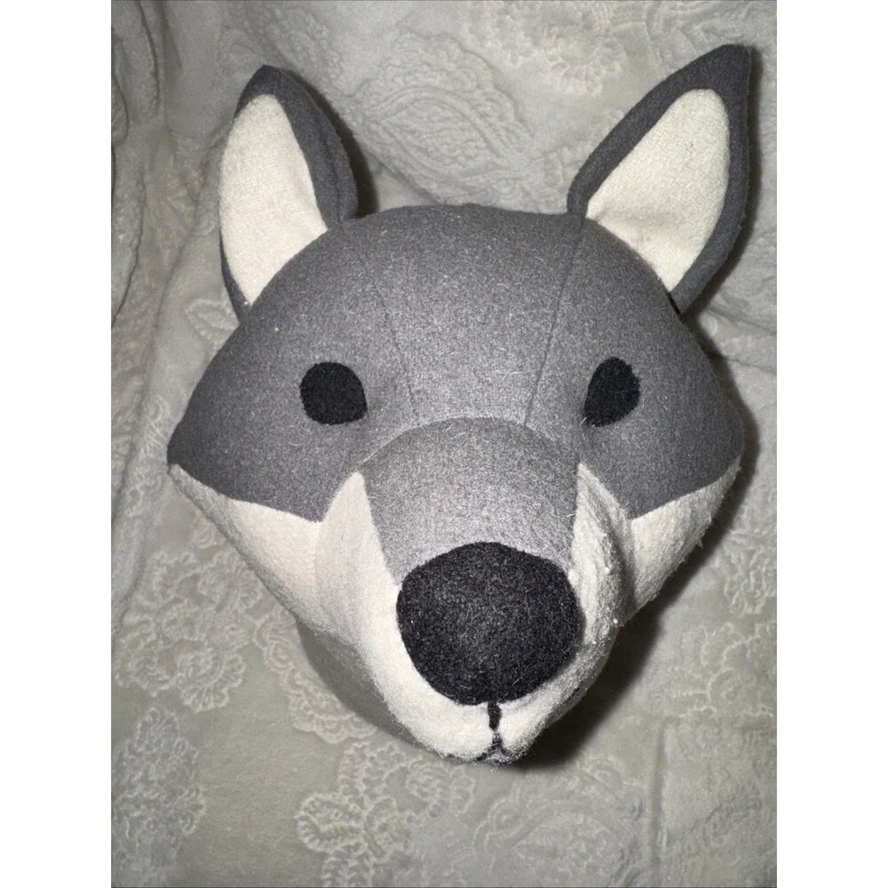 Pillowfort Target Grey Fabric Wolf Plush Head Wall Mount Room Decor 11”